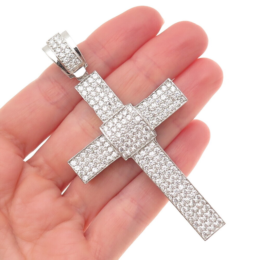 925 Sterling Silver Round-Cut C Z Cross Sparkle Pendant